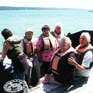 Fahrt auf der Taucherplattform des „Tauchstützpunkt des Heeres“ am Starnberger See