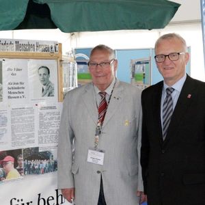 Herr Staatssekretär Dr. Dippel besucht den Informationsstand